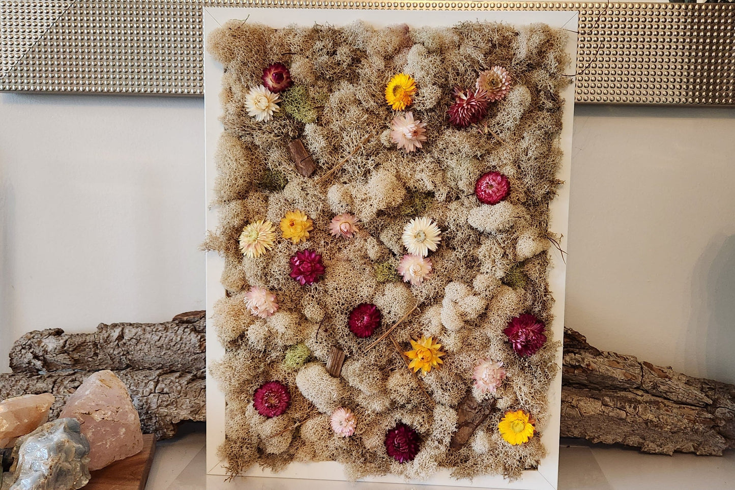 Nude Moss & Flowers