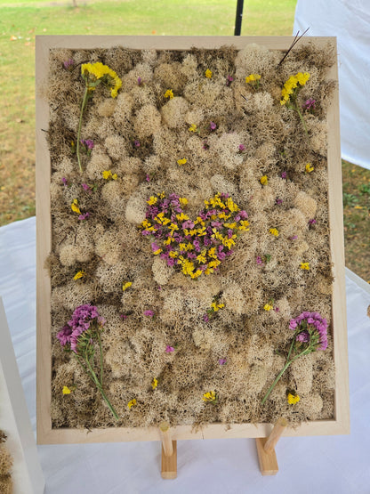 Nude Moss & Statice Hearts Flowers - Moss Art